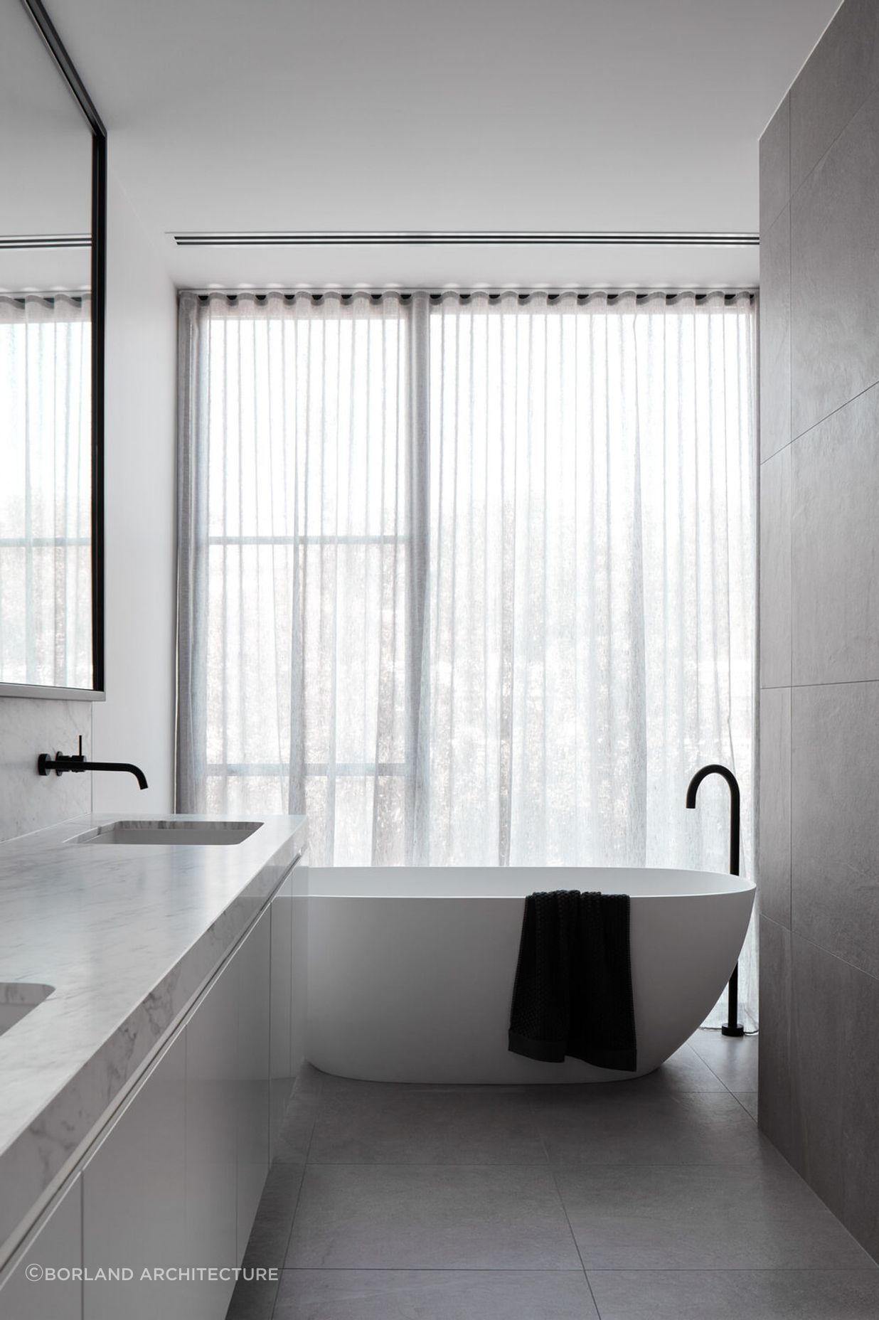 Excellent utilisation of space at the Vincent Residence - Photography: Jack Lovel