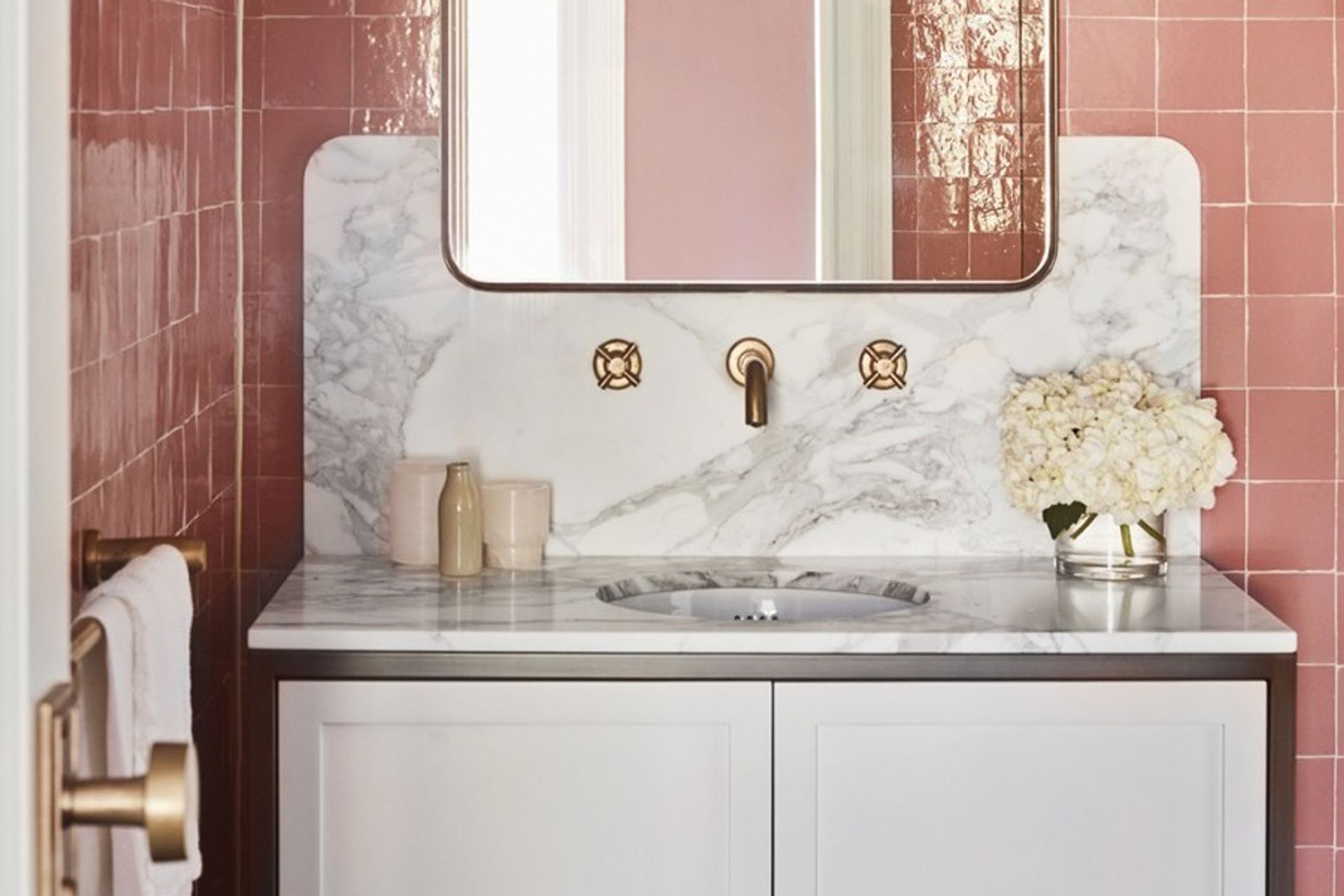 The delightful bathroom at the Lindfield Residence - Photography: Prue Roscoe