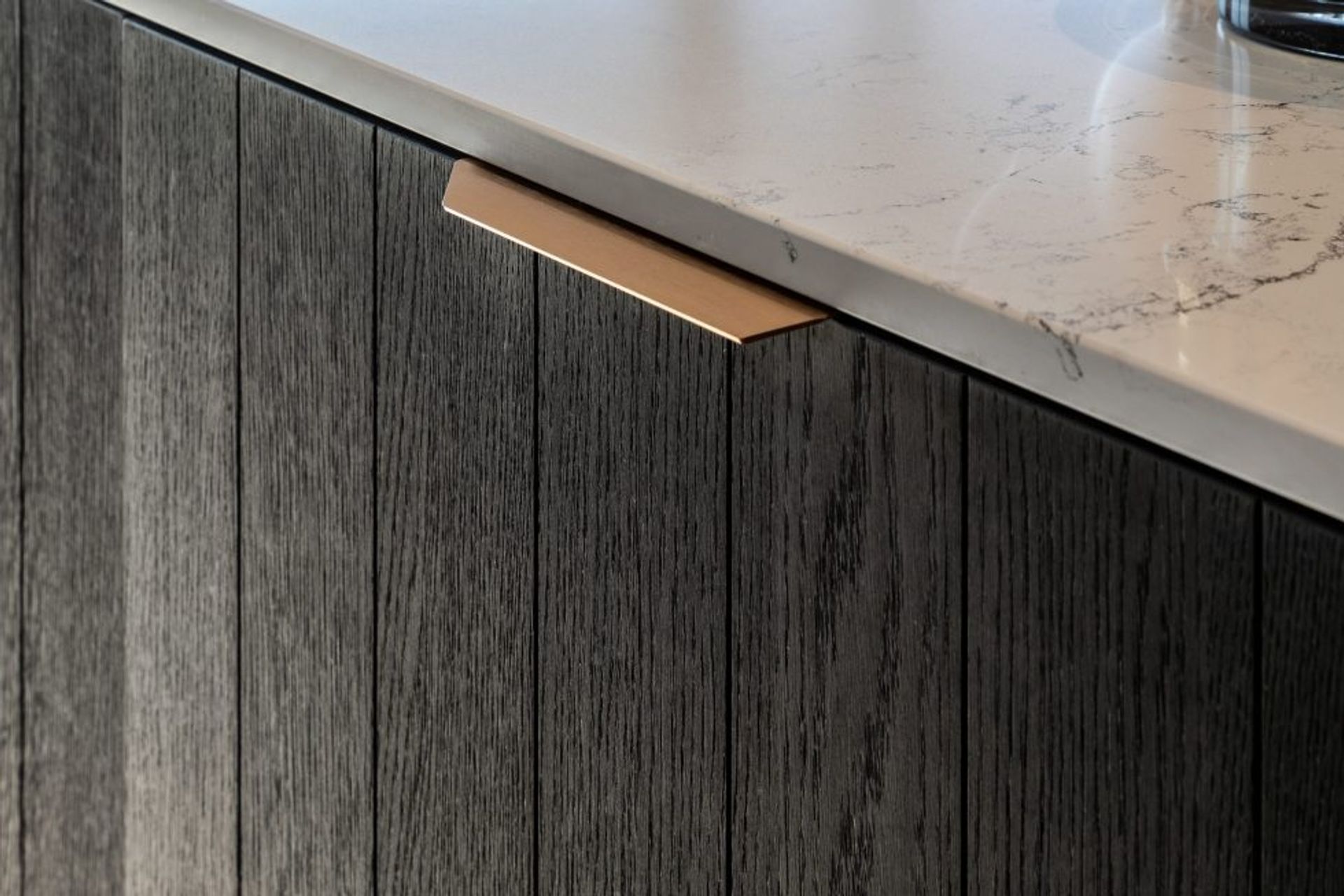 Oil vs Lacquer Wood Veneer Finishes