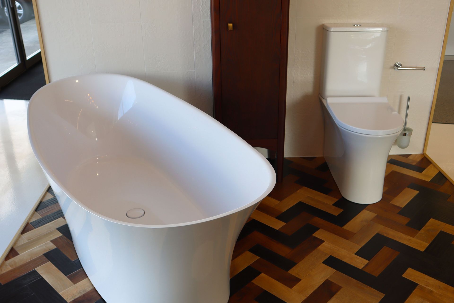 Washington Bath by Newtech Bathrooms