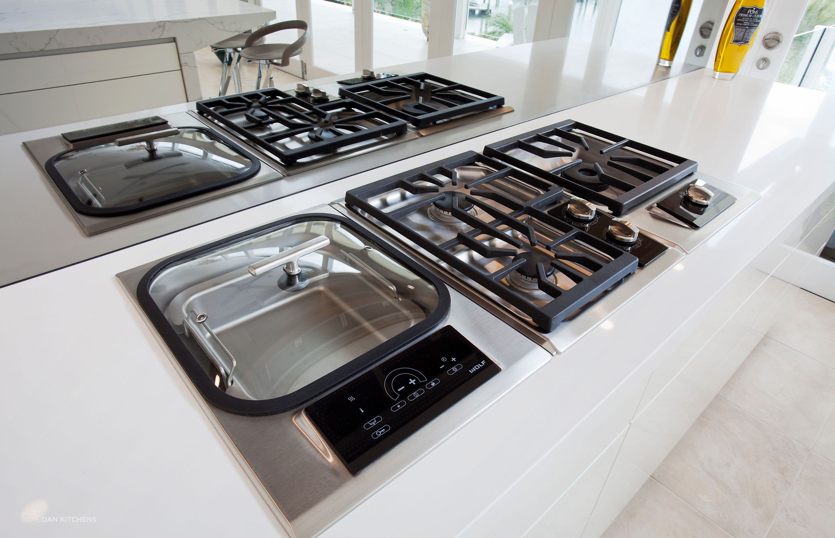Wolf cooktop modules including a steamer, gas cooktop and wok burner