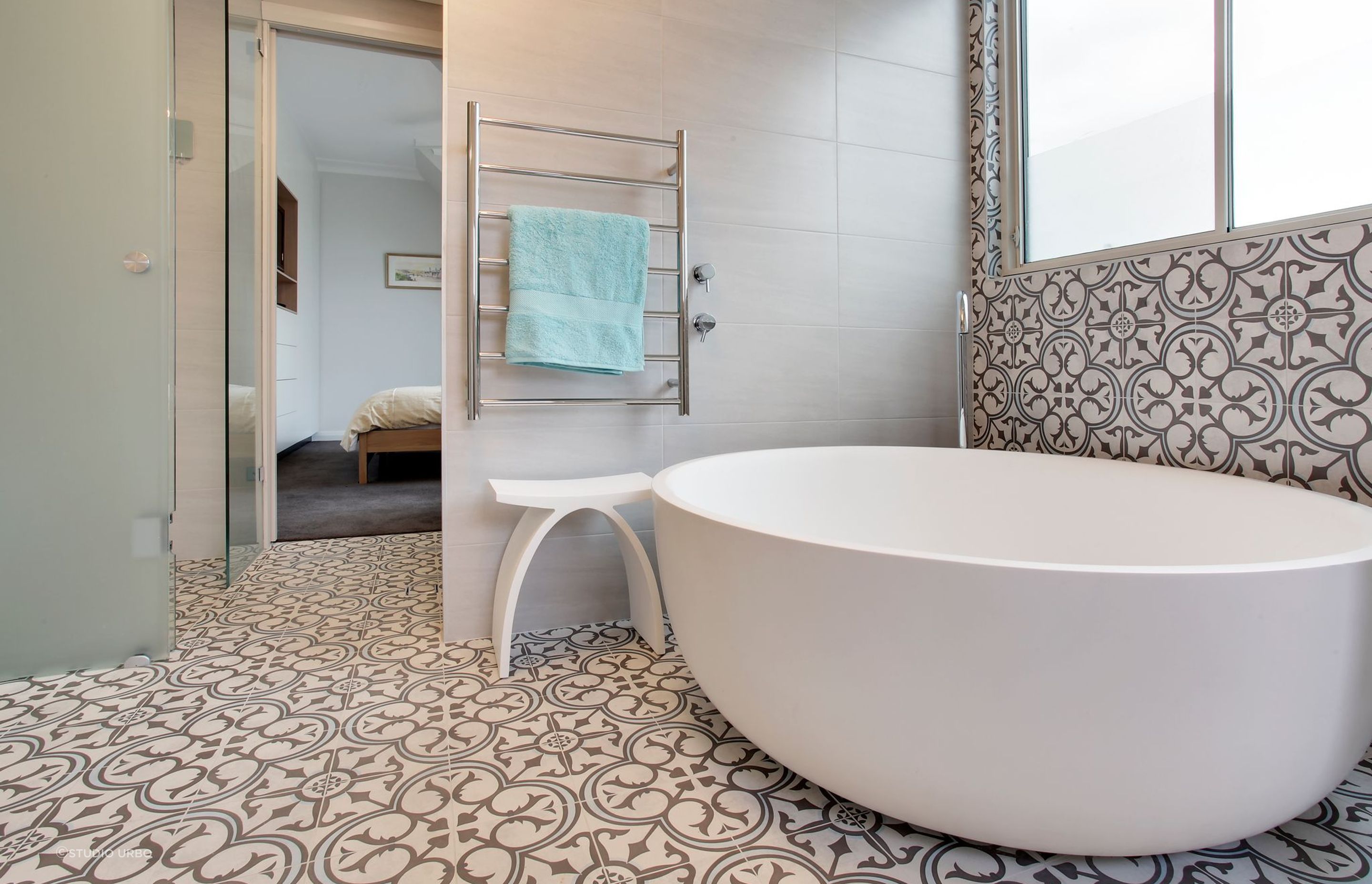Watson Bay Renovation & Extension - Photography: Paul Worsley, Live by the Sea