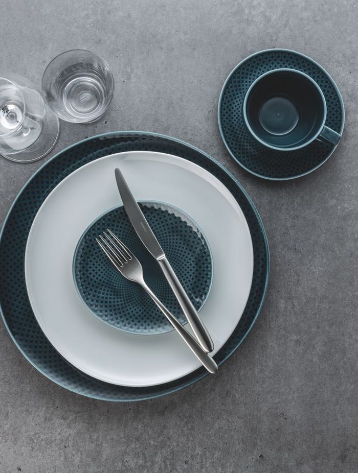 "Rosenthal Junto innovatively features an organic shape with a delicate diamond relief."