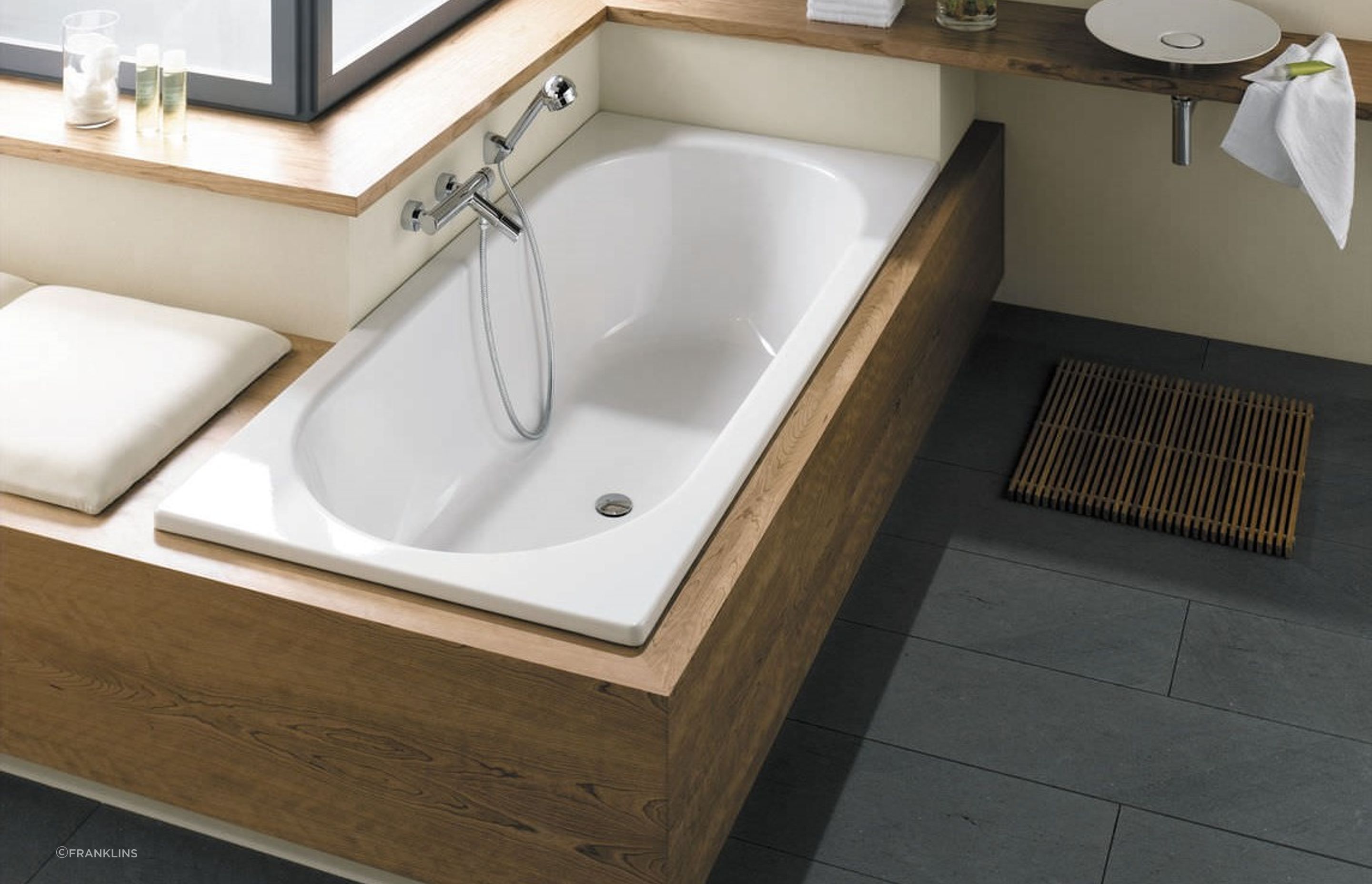 The BetteStarlet Rectangular Drop-in Bath is a showcase of sleek sophistication