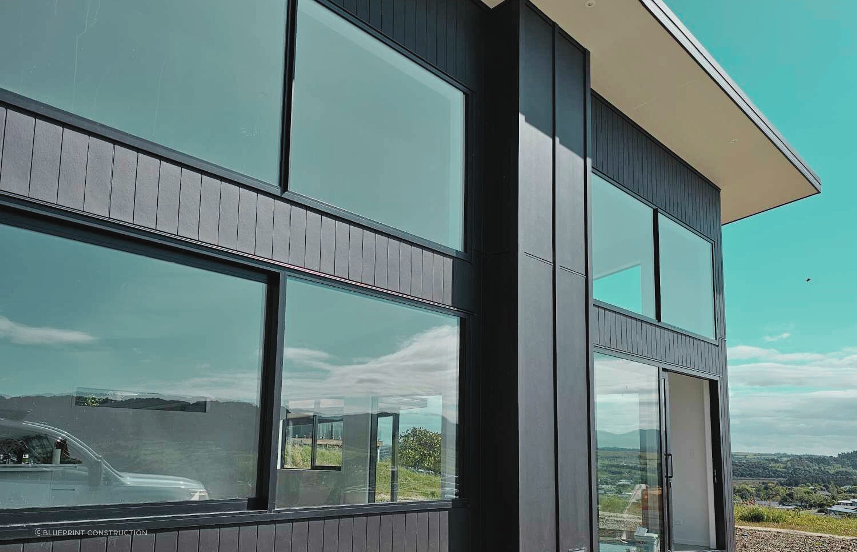 A collaboration between Blueprint Construction, the owners and Imagine Kit Homes, this Mangawhai home is a stunning example of how a simple kit set home design can be customised to suit your specific needs. 