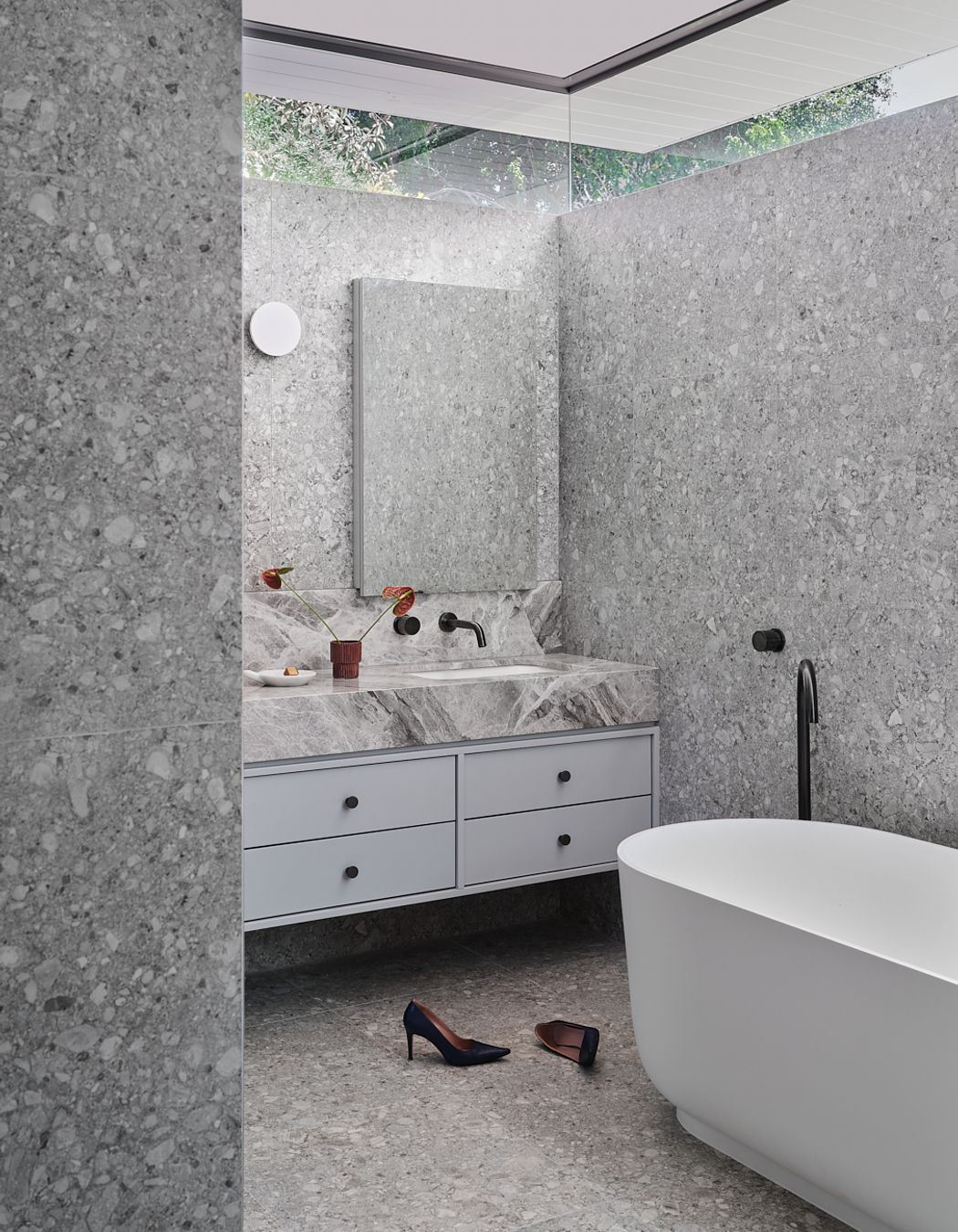 Salo House by Thursday Architects and D3 Projects | Photography by Anne Stroud