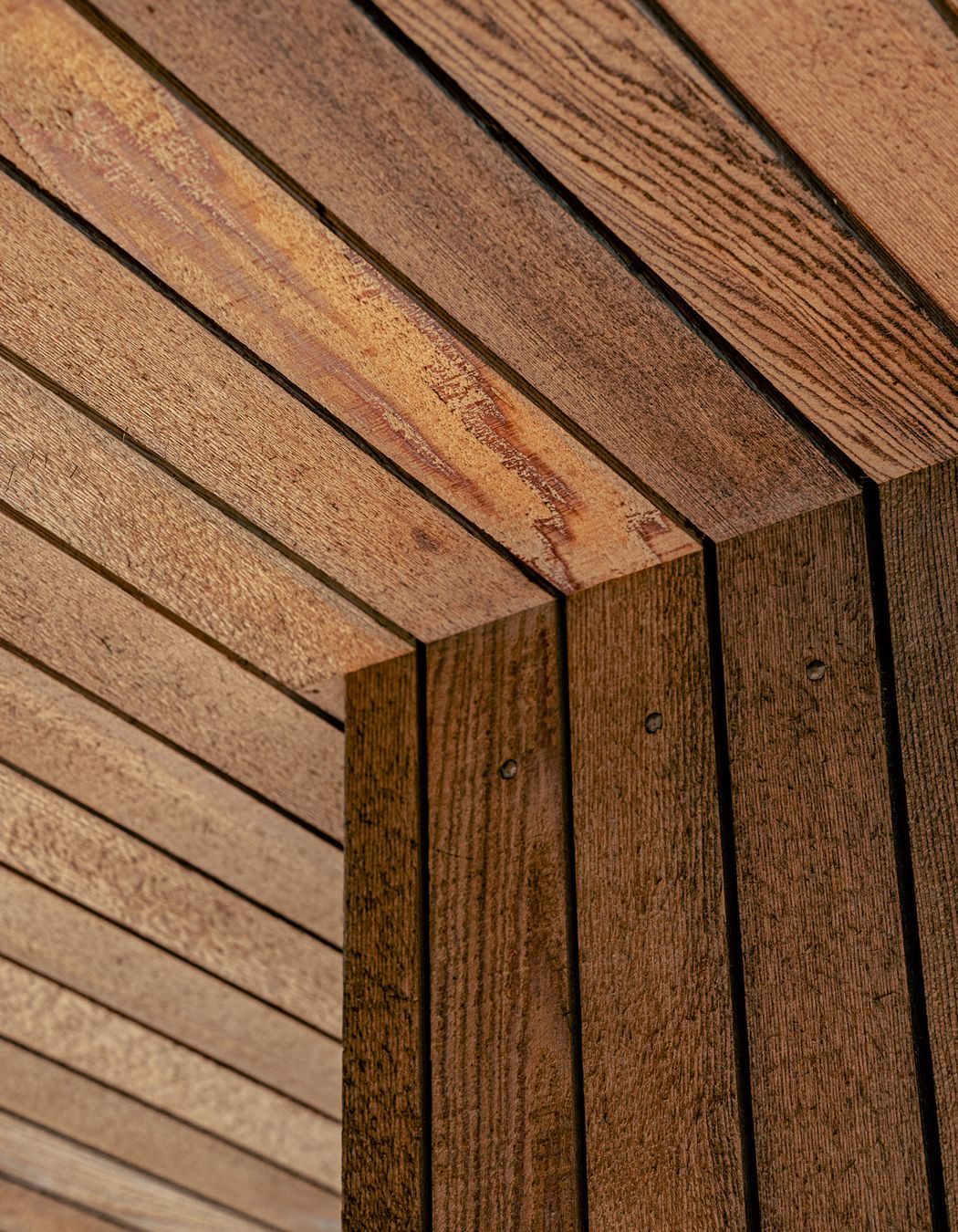 Finishing details on the exterior.