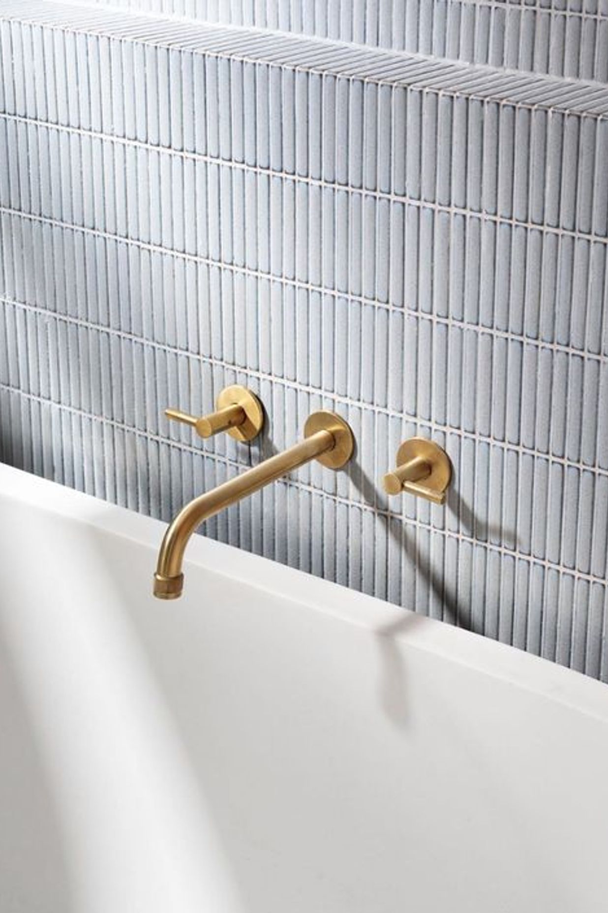 Mosaic finger tiles exude a Japandi design aesthetic – a celebration of clean lines and organic textures.
