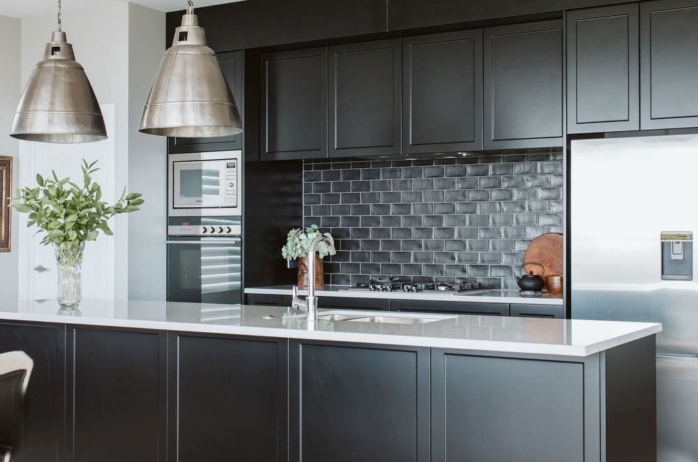 The top selling Ronda profile is the classic and a best seller for Dezignatek. Shown here in Black Satin.