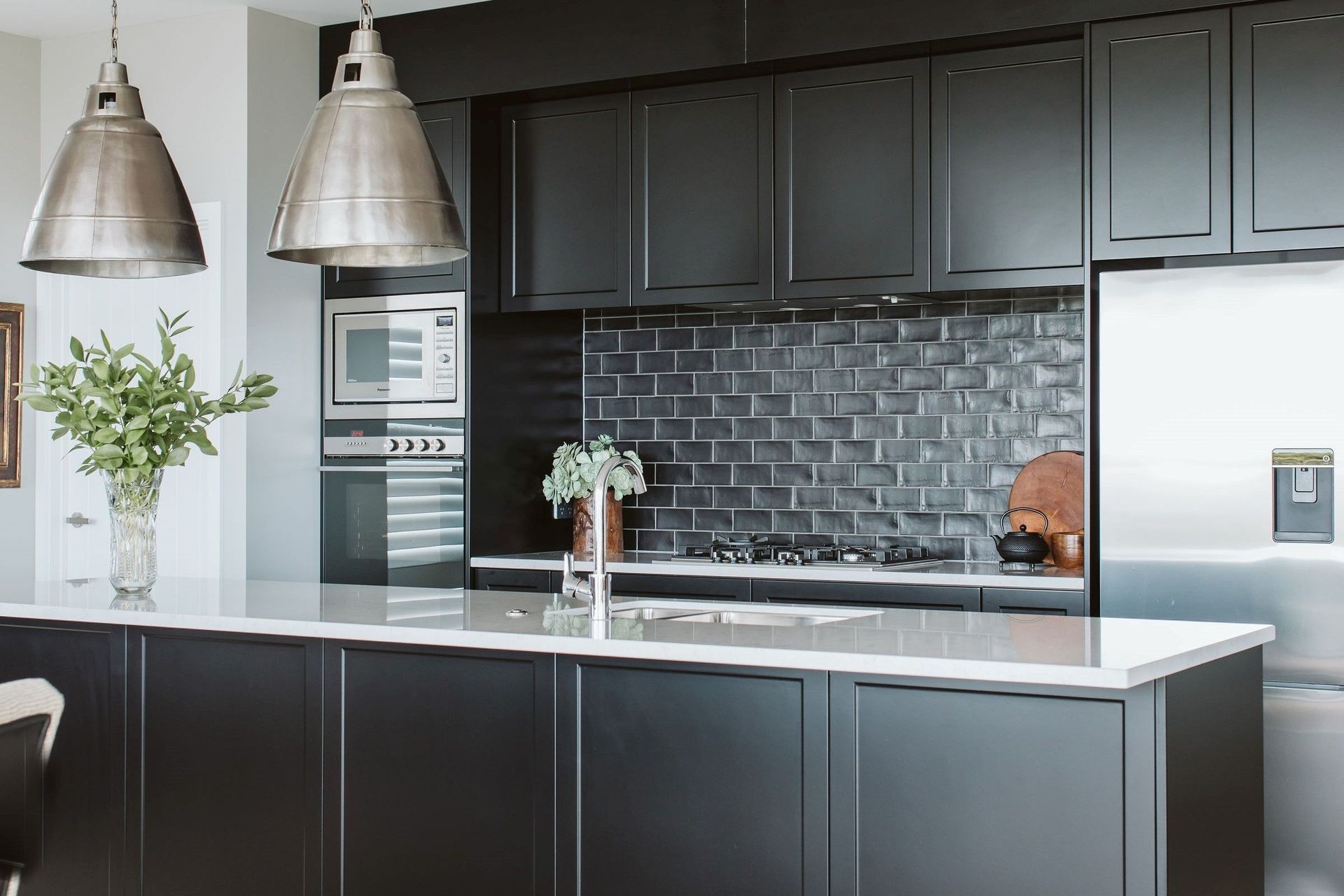 The top selling Ronda profile is the classic and a best seller for Dezignatek. Shown here in Black Satin.