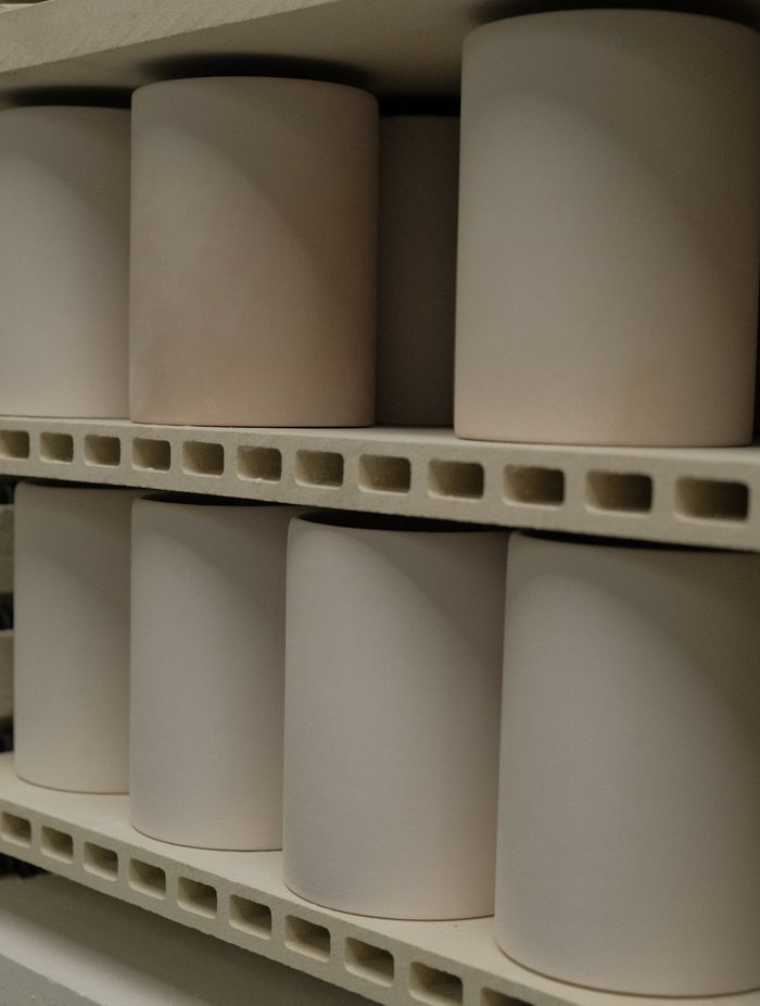 The Studio Enti colour palette is based on a refined selection of hues, playing with gentle gradients and tones.