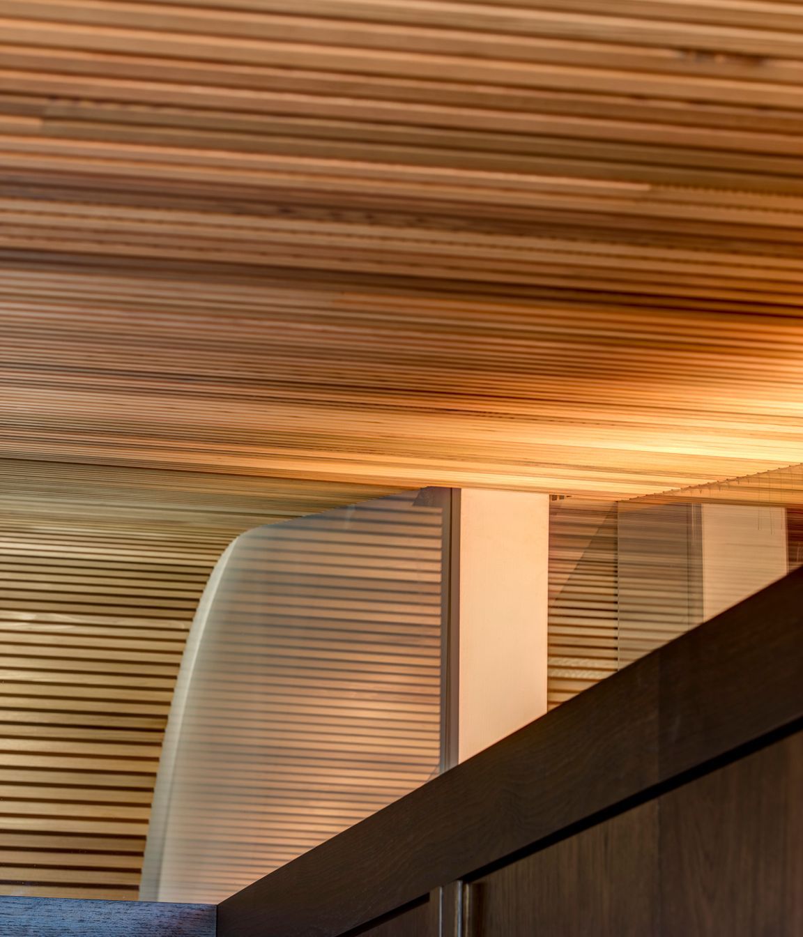 “If we can create a wash of light across the ceiling, it helps travel the light through the space. It is a good general light across the surface, but at night it also helps to lift and accentuate the curve of the ceiling,” says Harper-Pell.