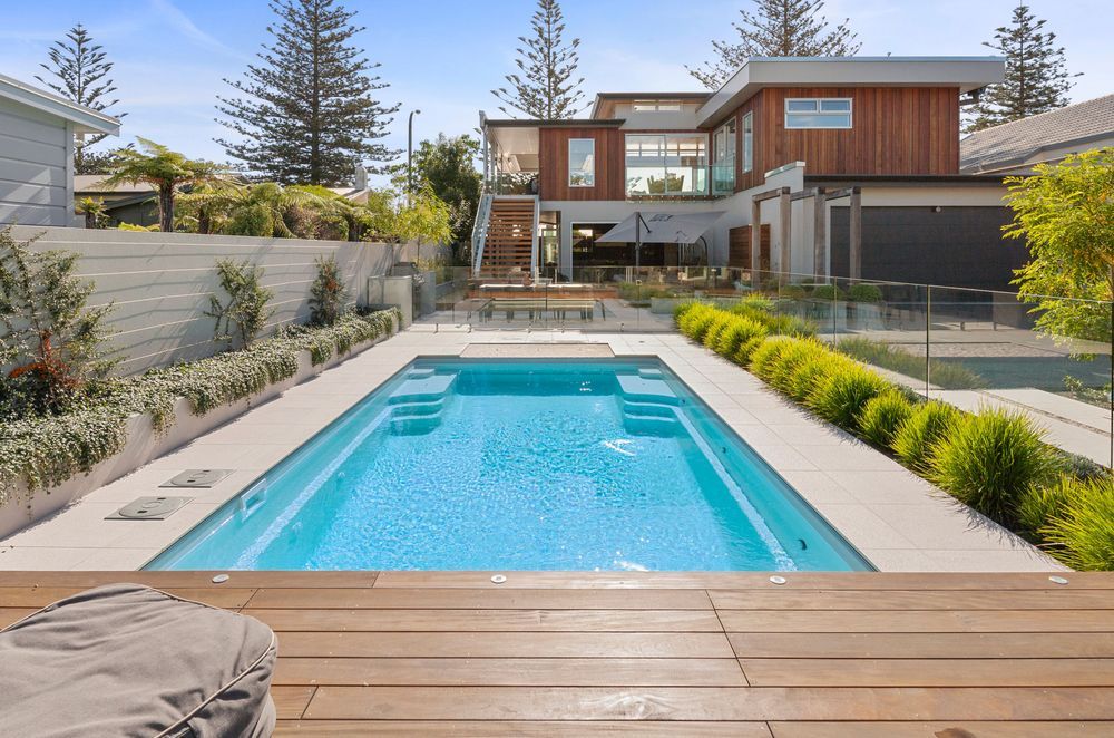 A true masterpiece of construction and expert design, this home has all the bells and whistles you would expect from a luxury beachfront property.