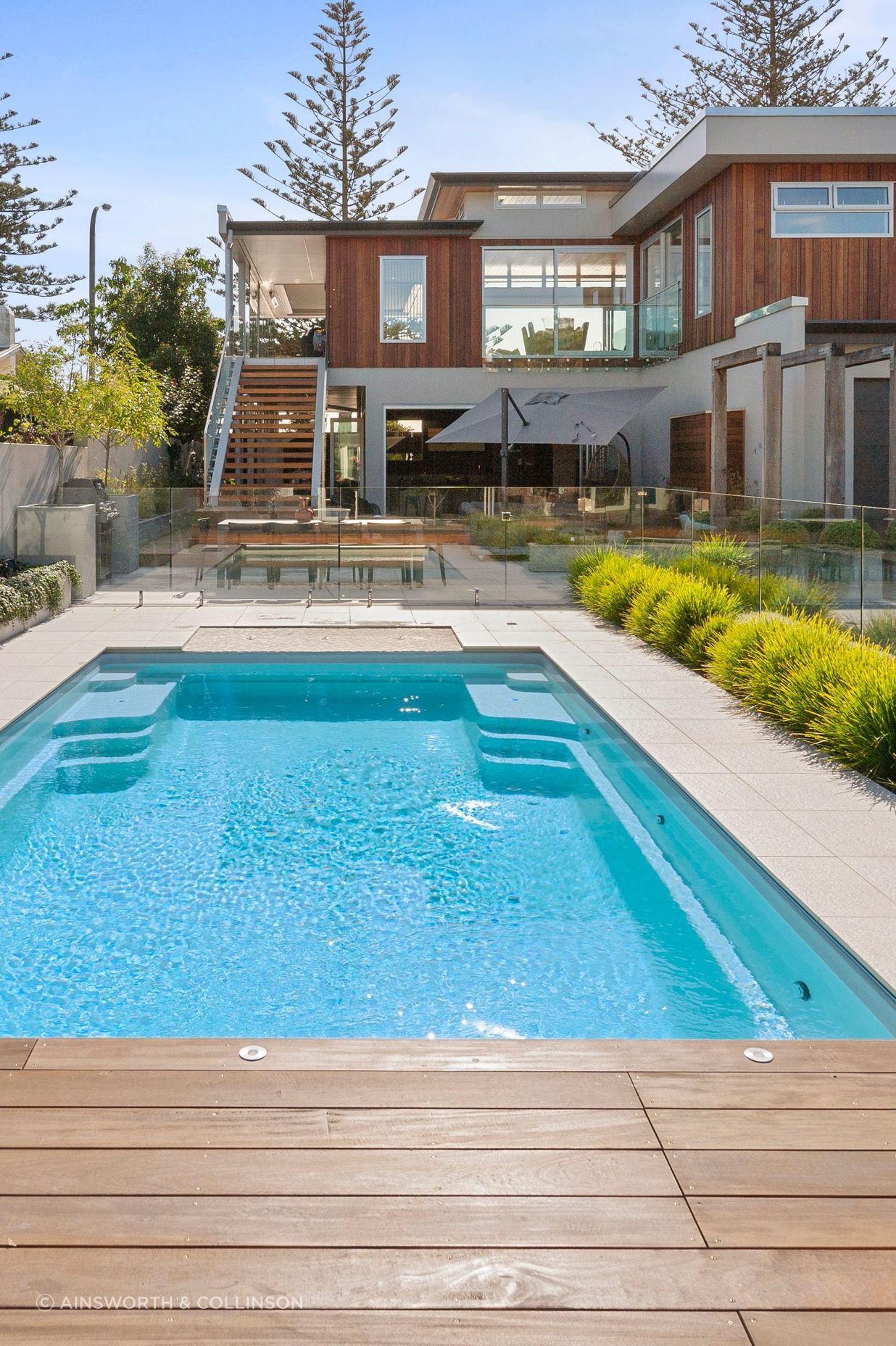 A true masterpiece of construction and expert design, this home has all the bells and whistles you would expect from a luxury beachfront property.