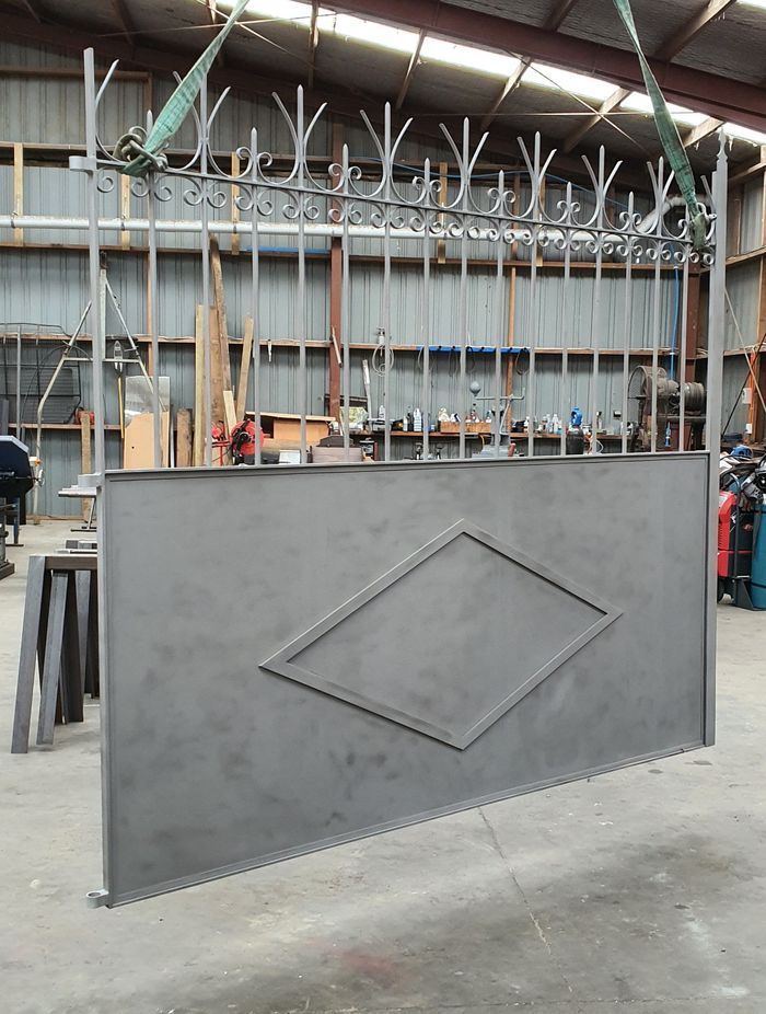 The French-style gate.