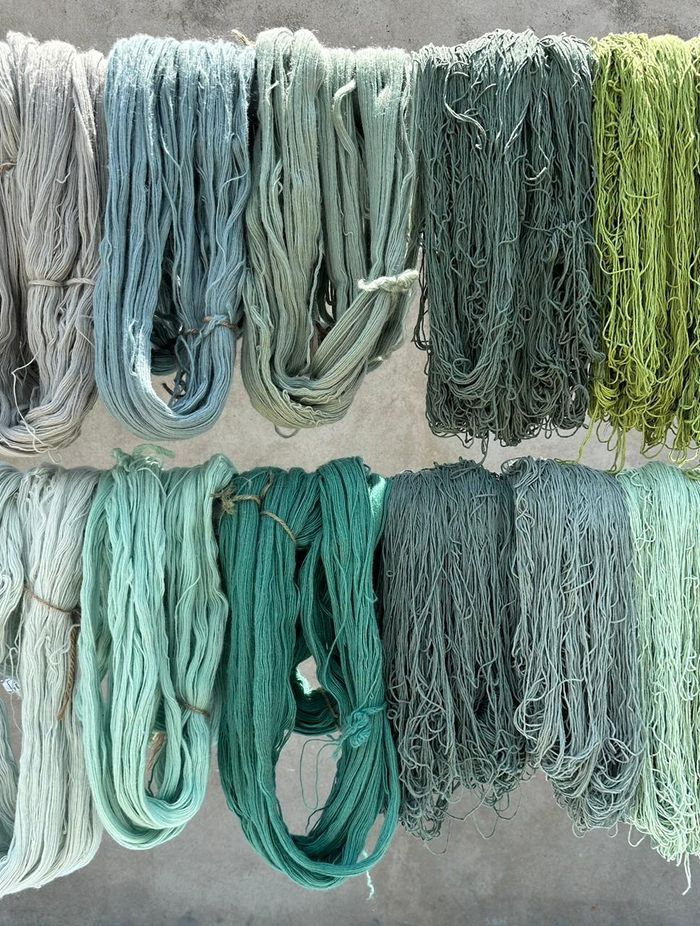 After washing, the yarn is dried.