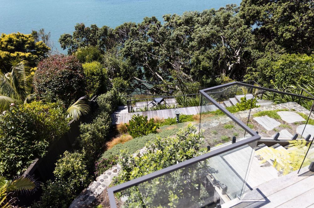 Steep sites provide an opportunity to play with levels and layers.