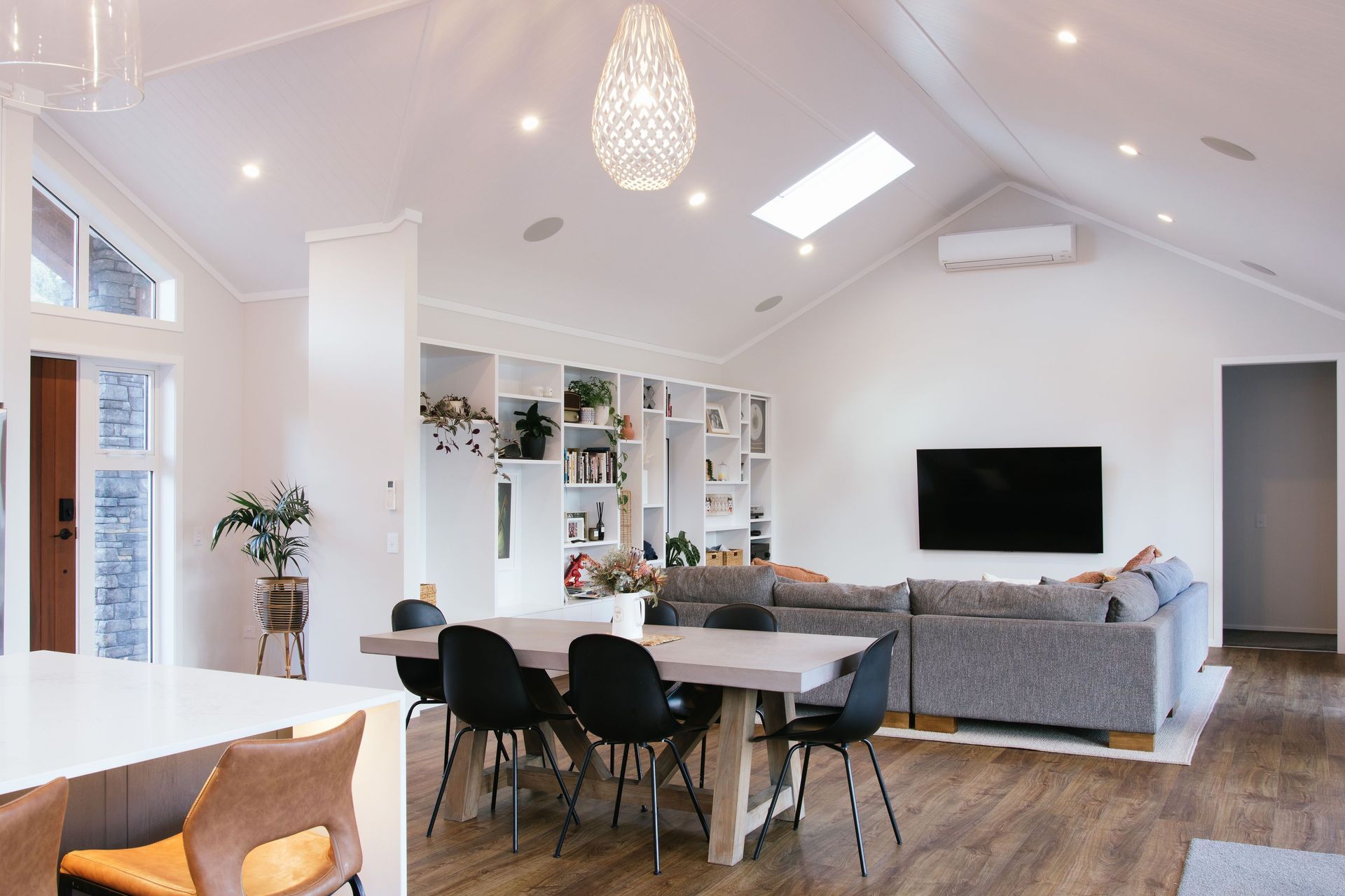 Country living with urban amenities sets up an enviable lifestyle. | Photography: Caleb Chan Photography