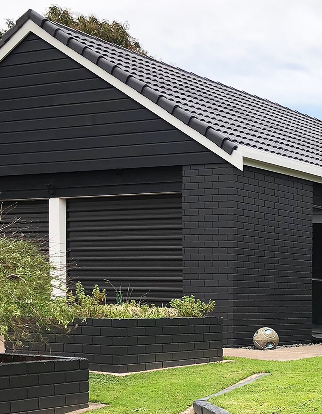 Warm &amp; dark, Resene Element makes a statement for exteriors