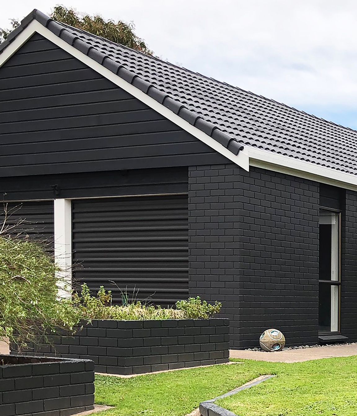 Warm &amp; dark, Resene Element makes a statement for exteriors