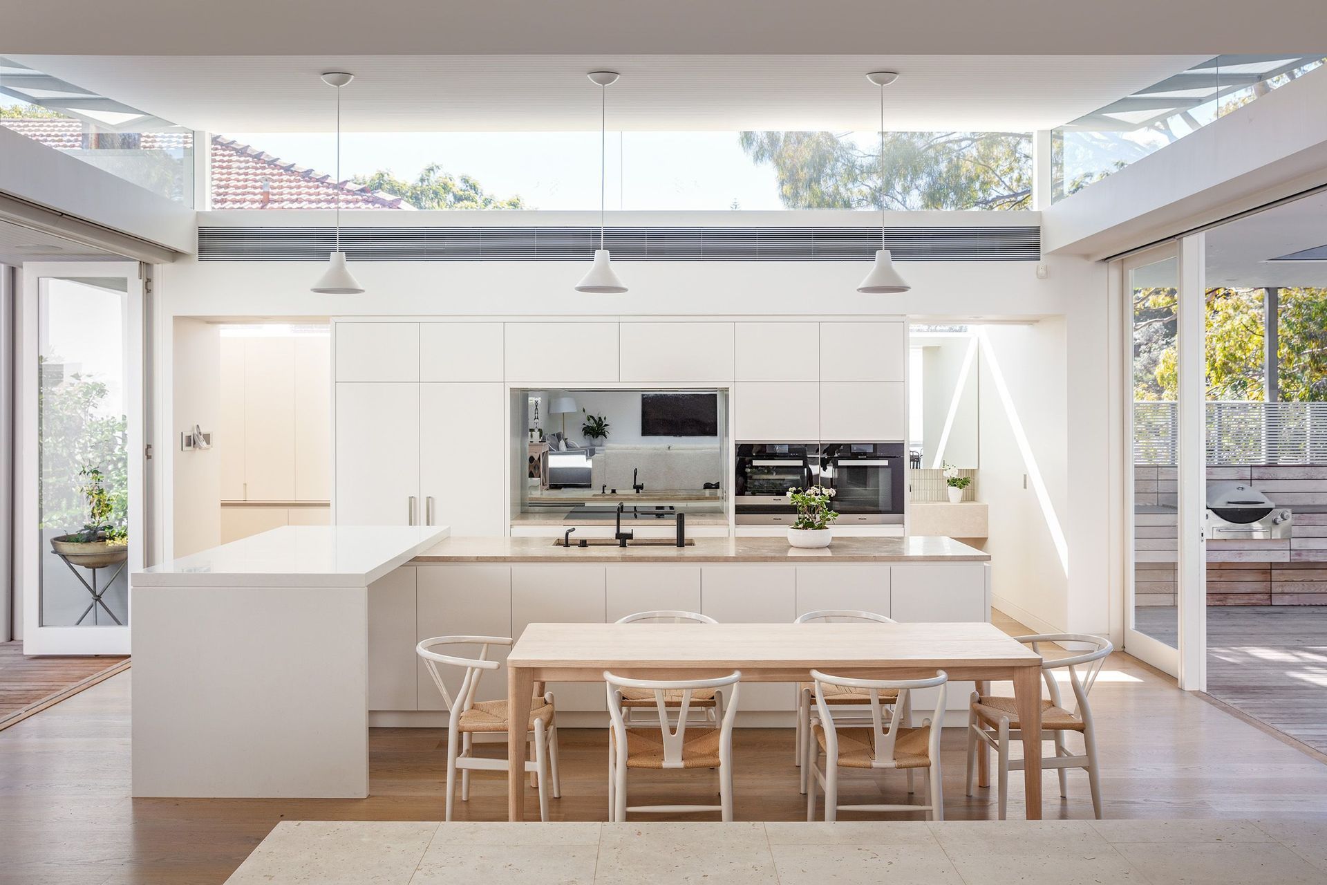 Melody Street, Coogee by Roth Architects | Photography by Murray Fredericks