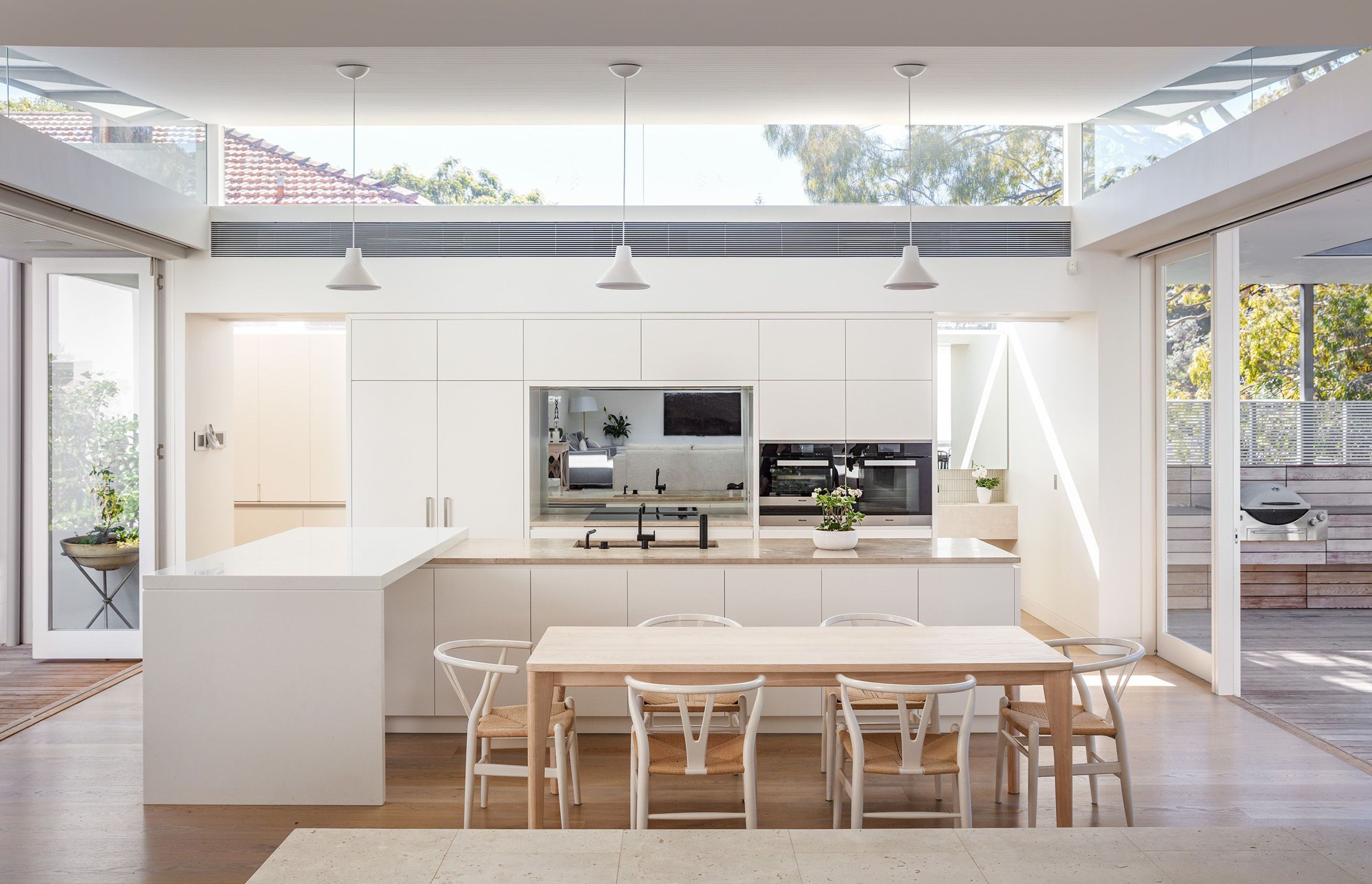 Melody Street, Coogee by Roth Architects | Photography by Murray Fredericks