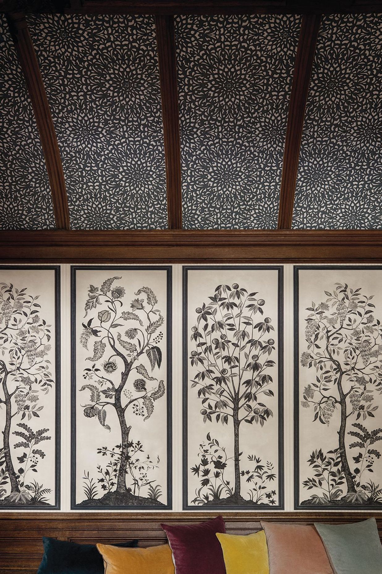 Martyn Lawrence Bullard Wallpaper collection by Cole &amp; Son from Icon Radford