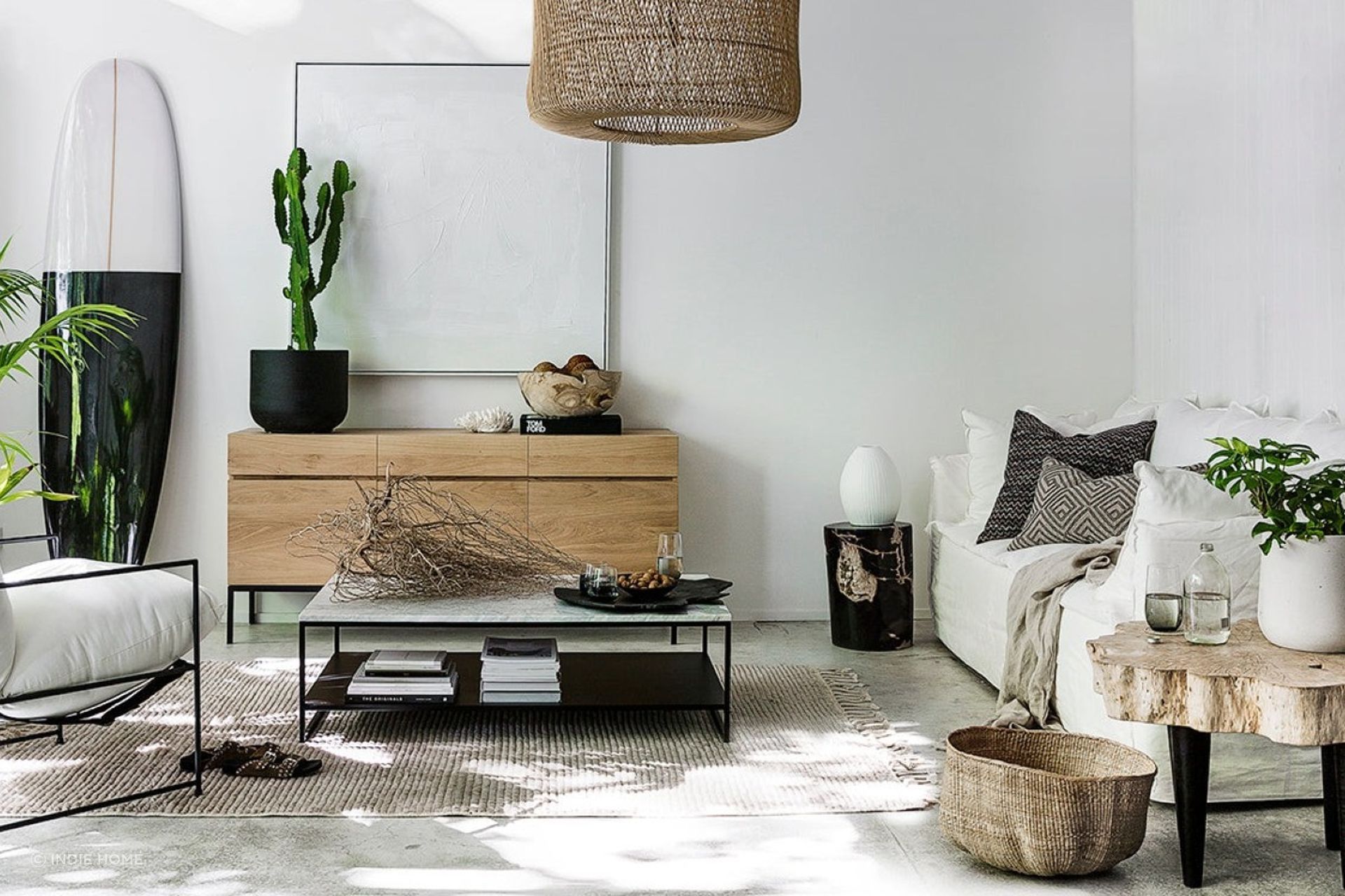 The Oak 'Ligna' Sideboard is a modern choice that adds functionality and warmth to any living space.