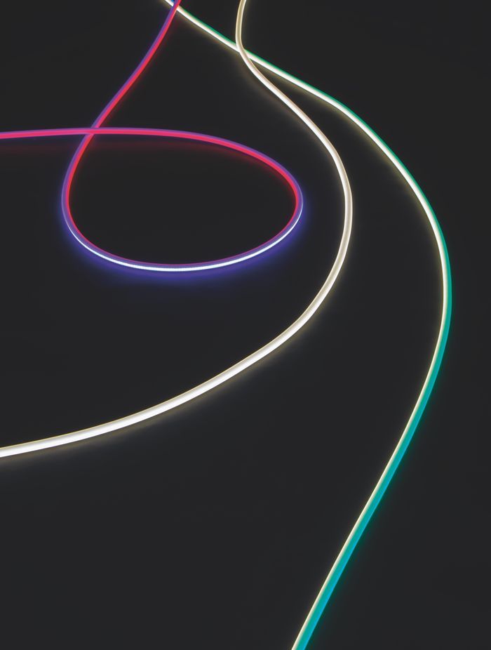 The Antonangeli Archetto collection consists of lighting solutions such as Twist, which inspire the users of the spaces.