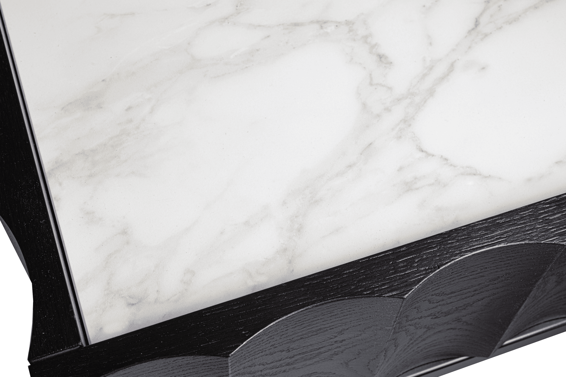 The Chamont Console features distinctive edge details to give a unique appearance.