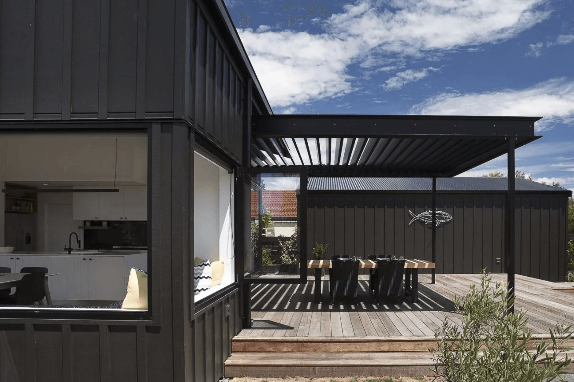 The RLY200 louvre roof is designed for extended spans and harsh weather conditions, including high wind.