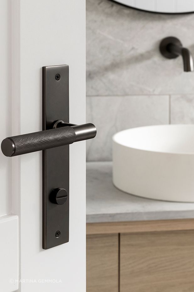 Windsor Architectural Hardware, established in 1984, blends Kiwi innovation with artisan craftsmanship to deliver high-quality, bespoke residential hardware.