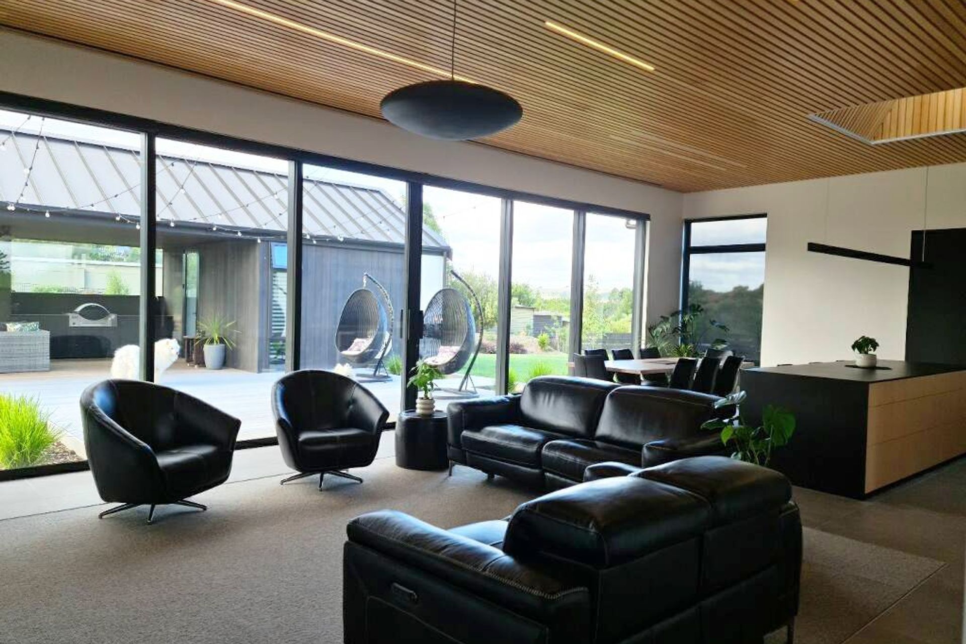 Herschel infrared pulsar 2400 pendant heater by Herschel-Infrared