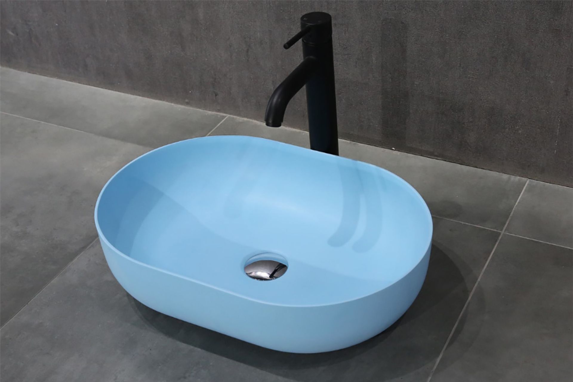 B1151 Hugi Stone Basin Tiffany Blue
by Stonebaths