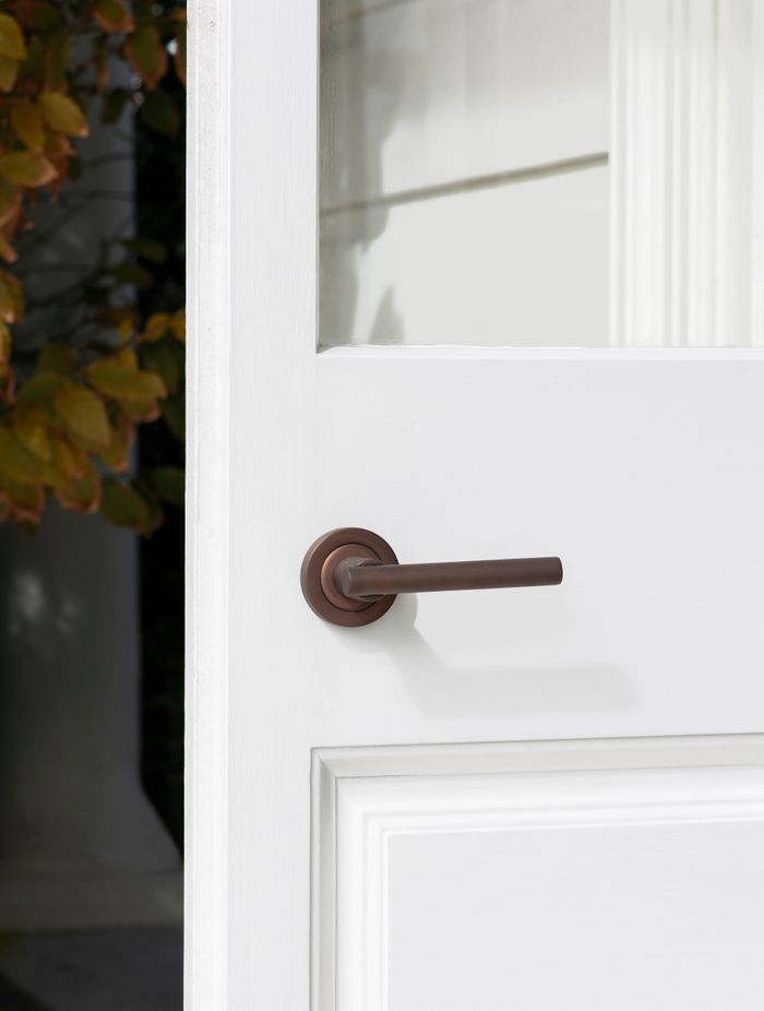 The Italian Charleston Lever Set.