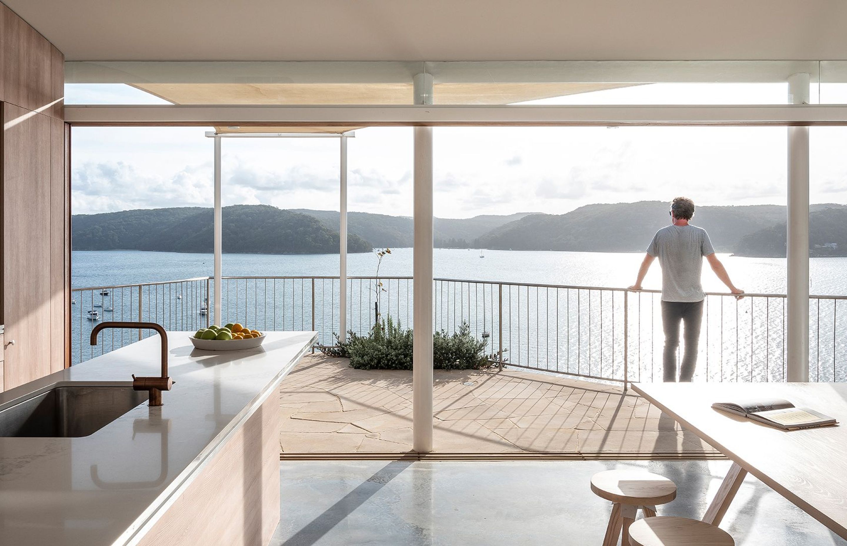 Barrenjoey Road, Palm Beach by Newmark Constructions | Photography by Tom Ferguson