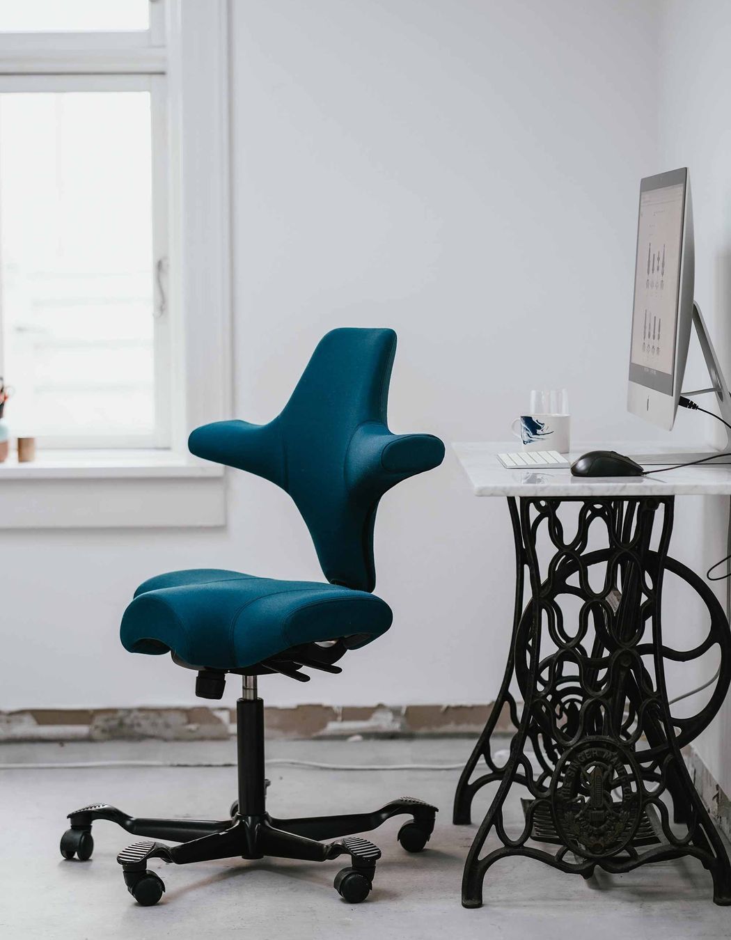 Featured: HÅG Capisco 8106, With Kvadrat Note 67033 Fabric, Black aluminium base | HÅG Capisco design by Peter Opsvik