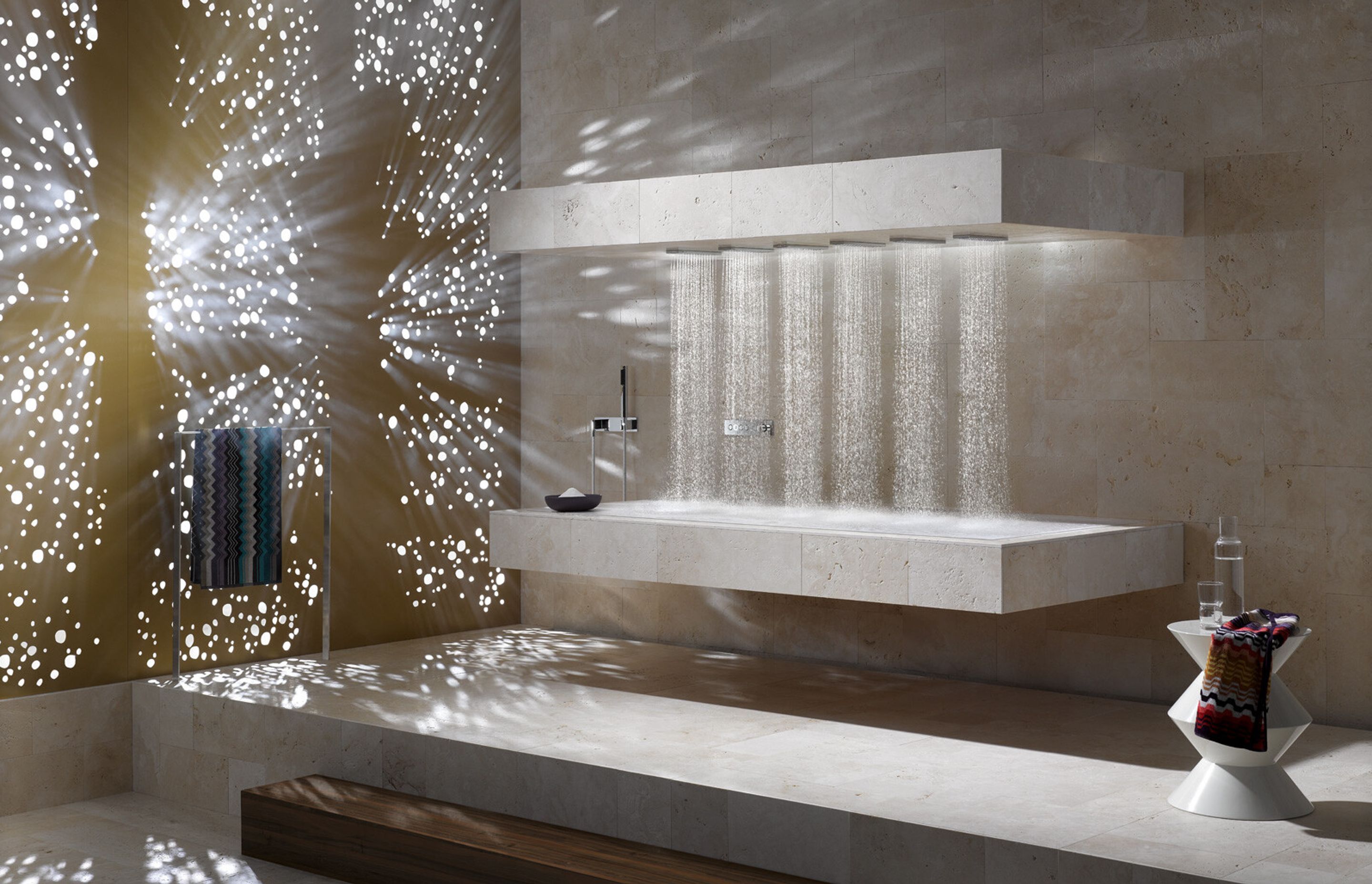 The Dornbracht horizontal shower enables maximum relaxation while lying down.