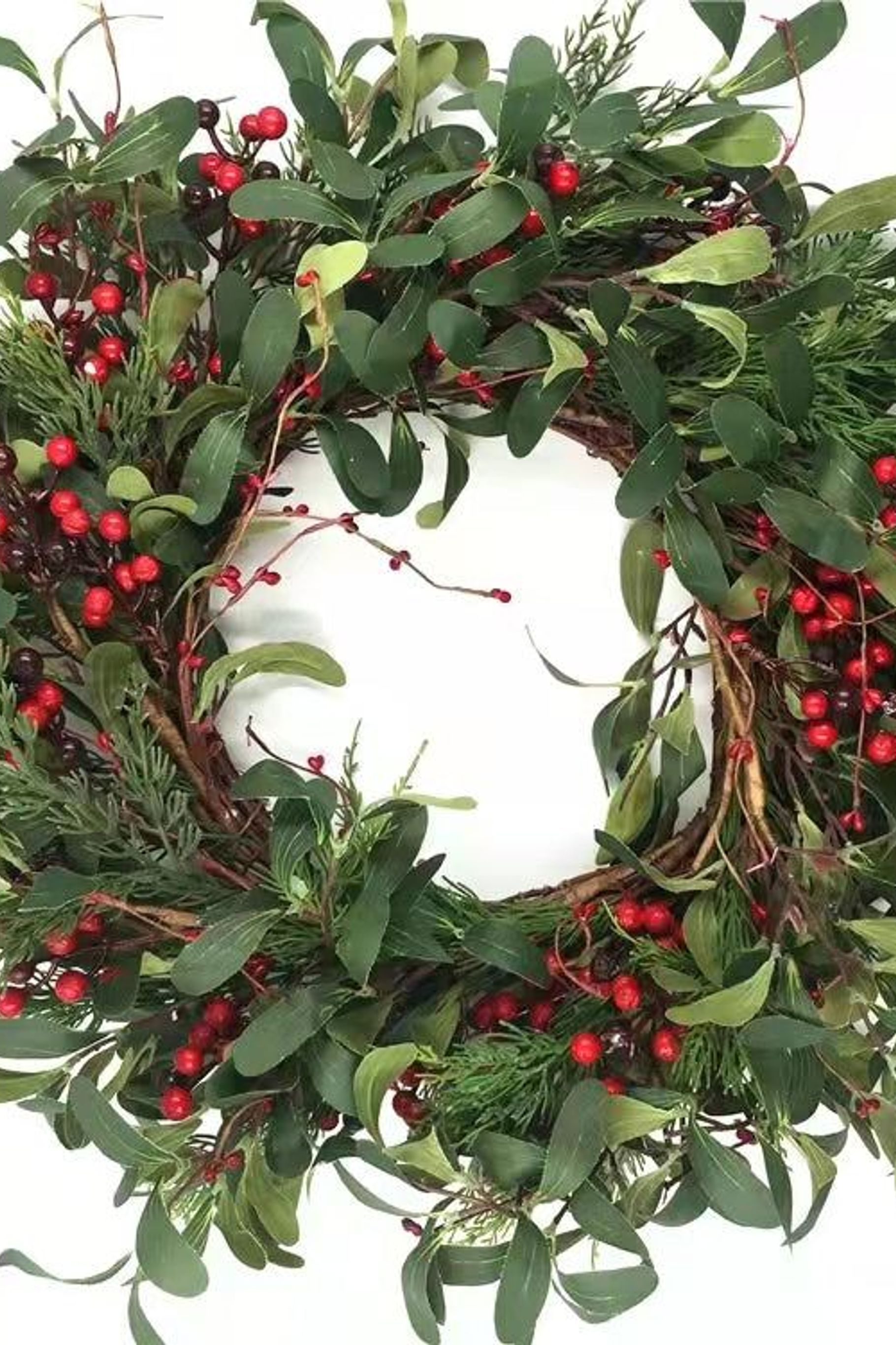 Foliage and thorne berry wreath by Bubuland Home