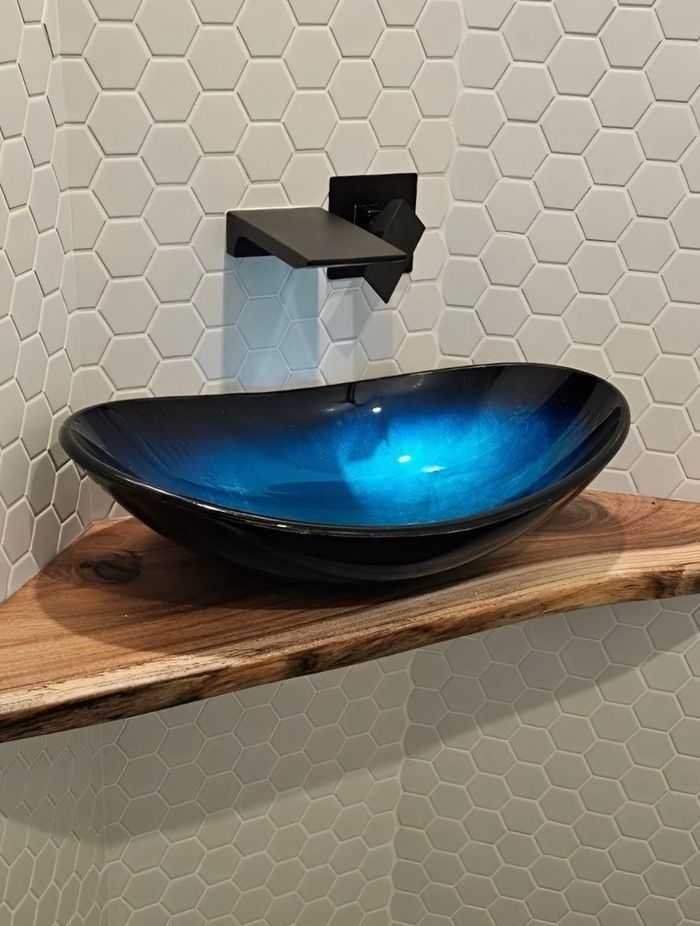 Made from solid Tasmanian Blackwood, this vanity is crafted with precision and expertise – a stunning addition to any small bathroom.