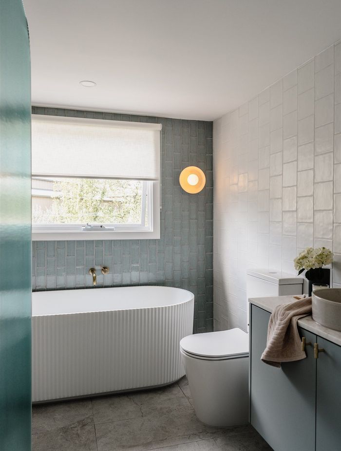 Norsu Cabin was thoughtfully renovated with the bathroom transformation featuring Studio Menta Gloss paired with Port White Matte on the walls and Pamir Light tiles on the floors.