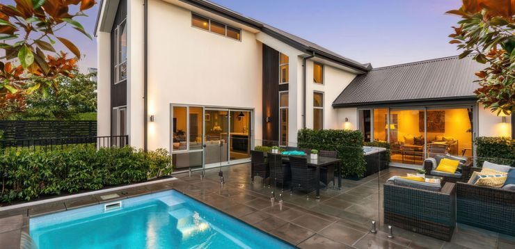 Thinner, lighter, stronger: the residential pavers designed with landscaper’s needs — and backs — in mind