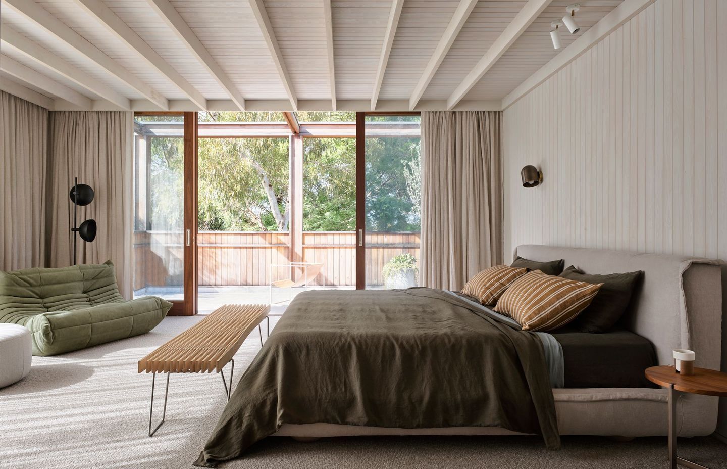 Spotted Gum House Alexander &amp; Co. | Photography by Anson Smart