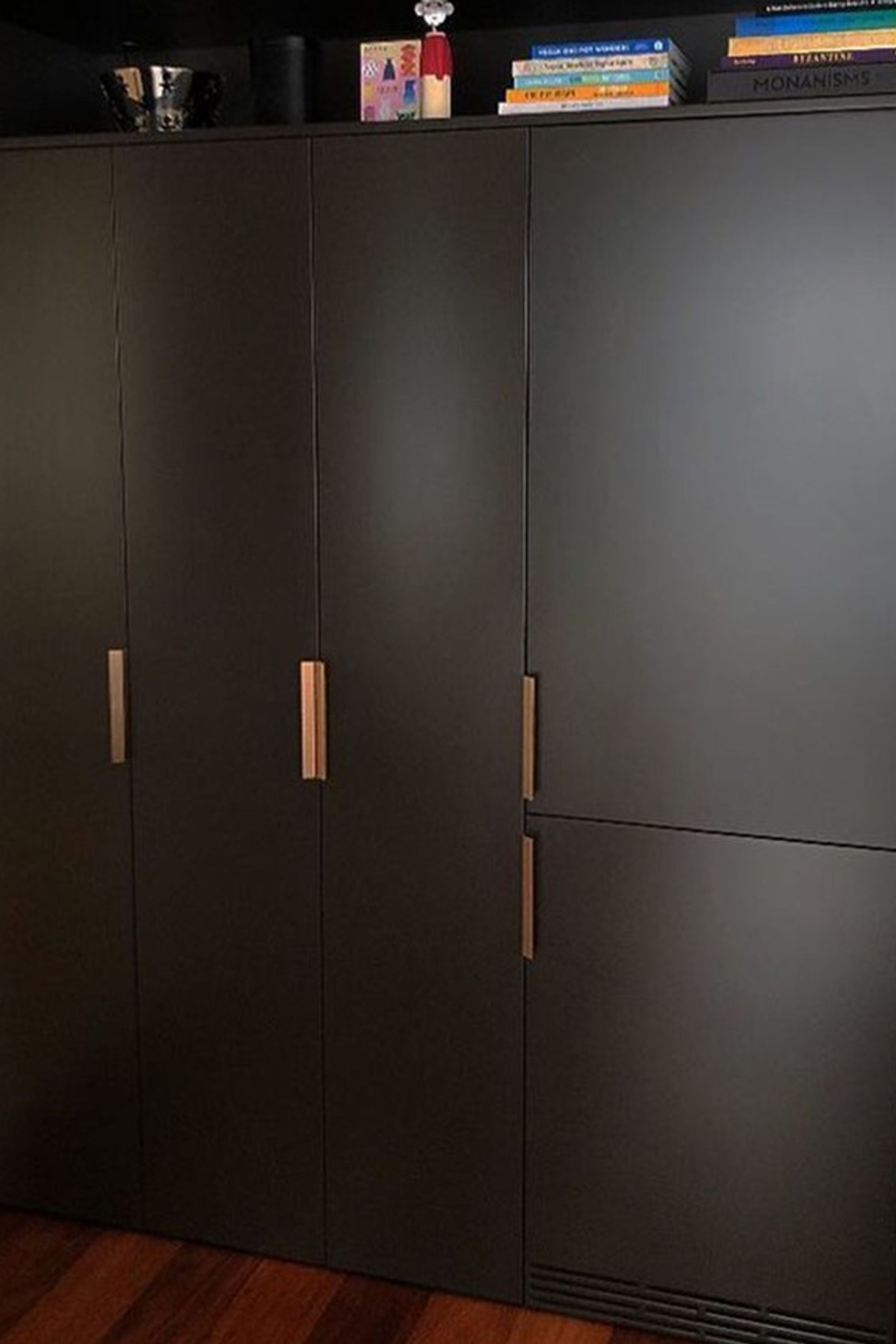 Crown Cabinets And Design