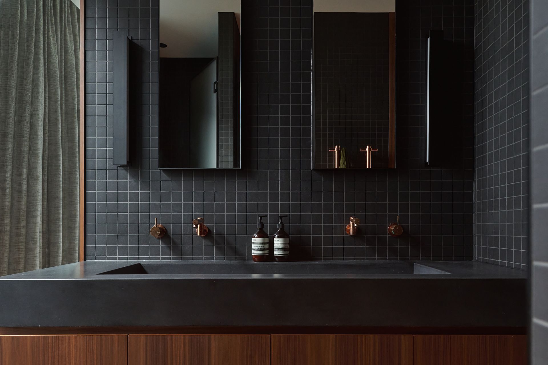 The Bach Pad, Hampton by Merrylees Architecture & Interiors | Photography by Veeral