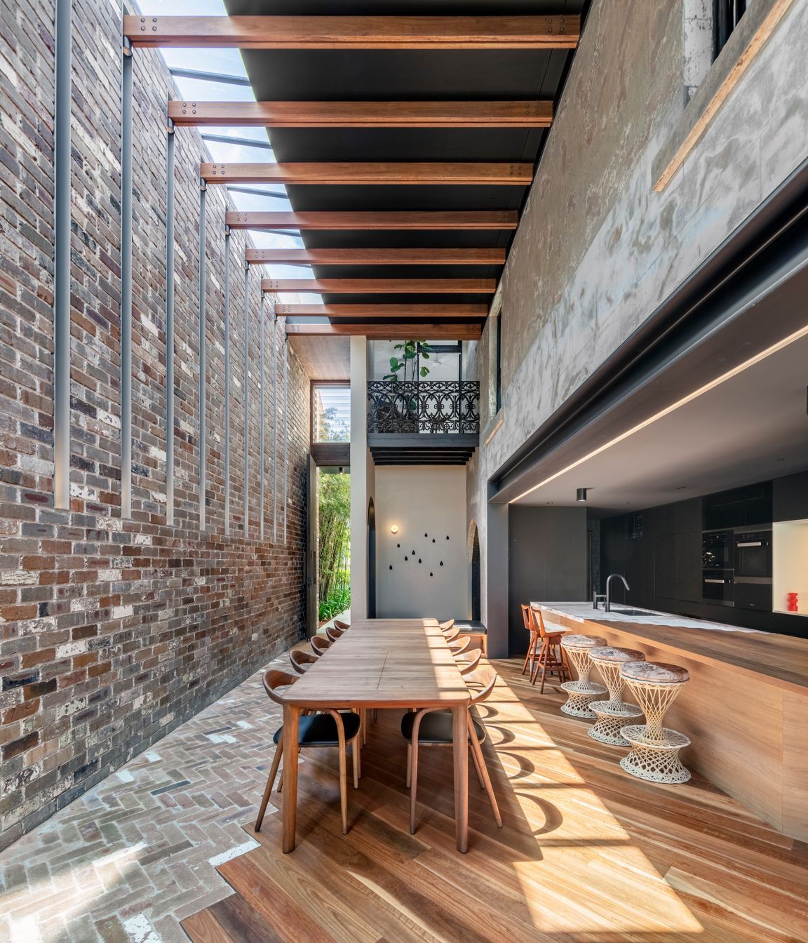 045Dining-Murray-Fredericks-httpsmurrayfredericksphotographycomau-lower-res.jpg