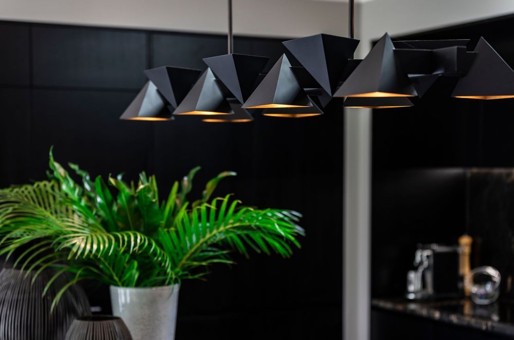 TRENZSEATER offers a full service providing all design processes from specifying and supplying furniture, lighting, drapery, wallpaper and blinds to overseeing their installation and onsite management.