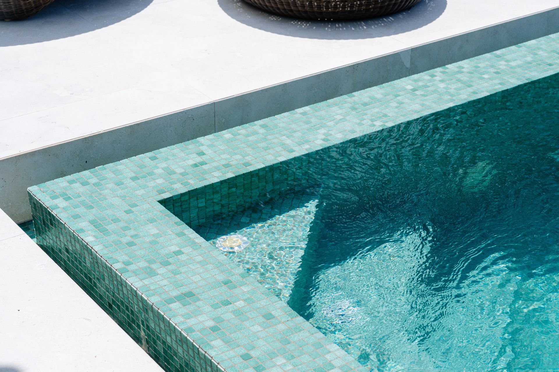 Crema Vialle Limestone Alfresco