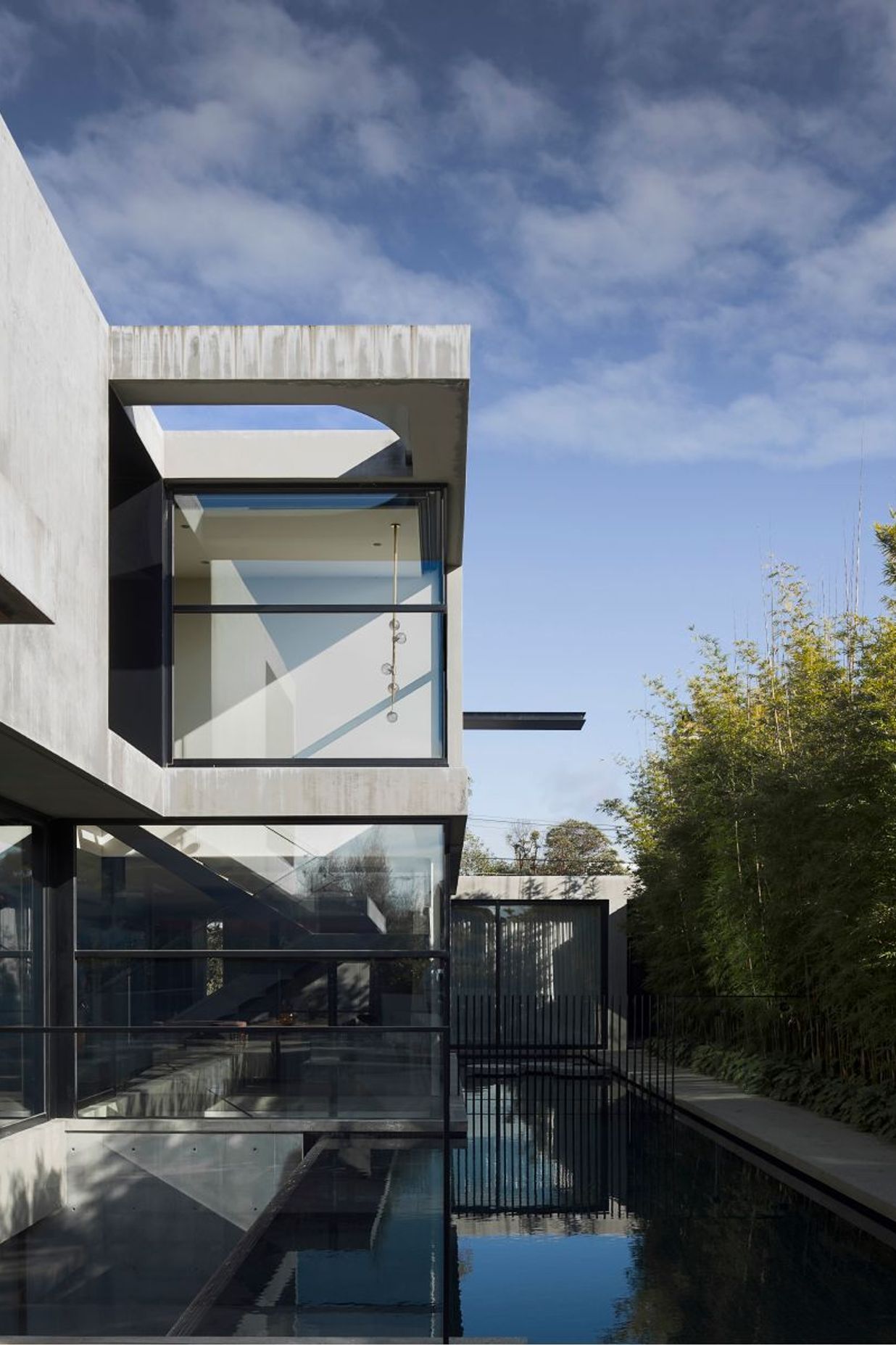 Sussex Residence by mckimm | Photography by Luke Butterly