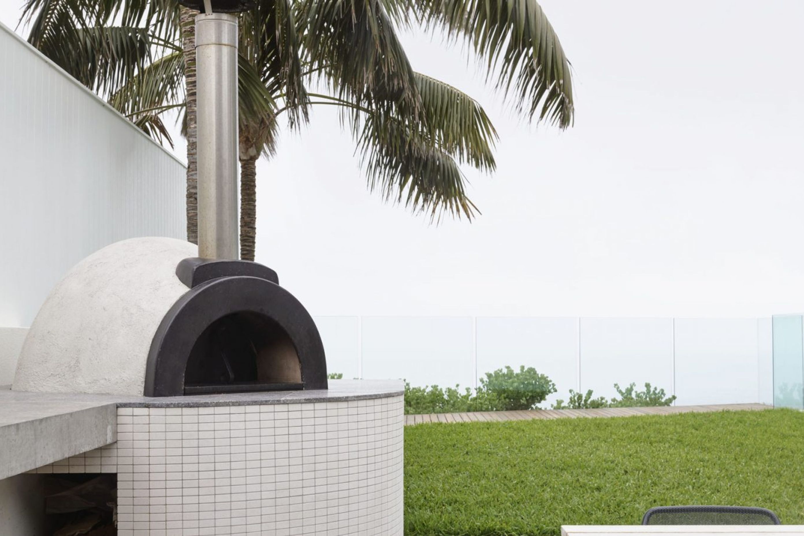 Project Feature: Edge House